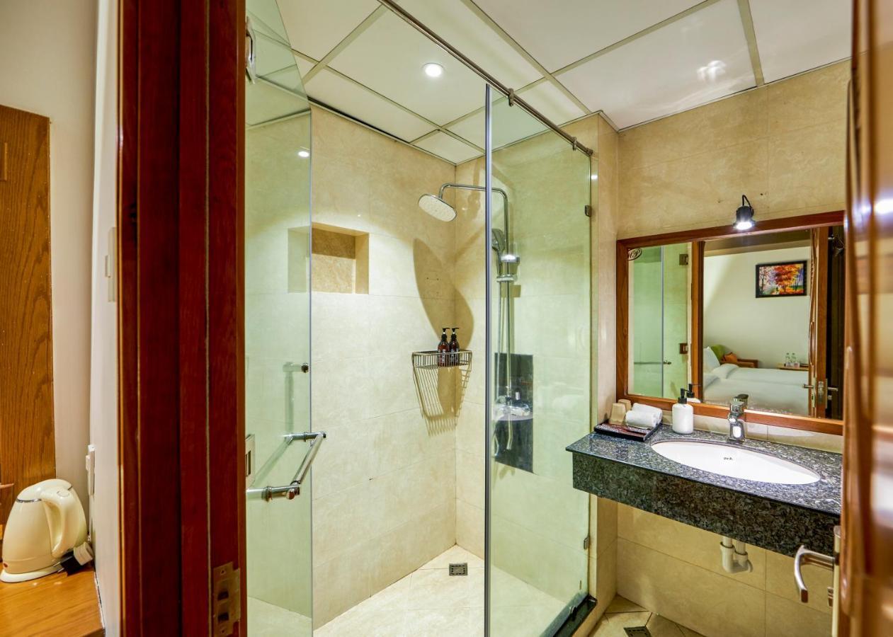 The Noble Swan Hotel Saigon Ho Chi Minh City Exterior photo